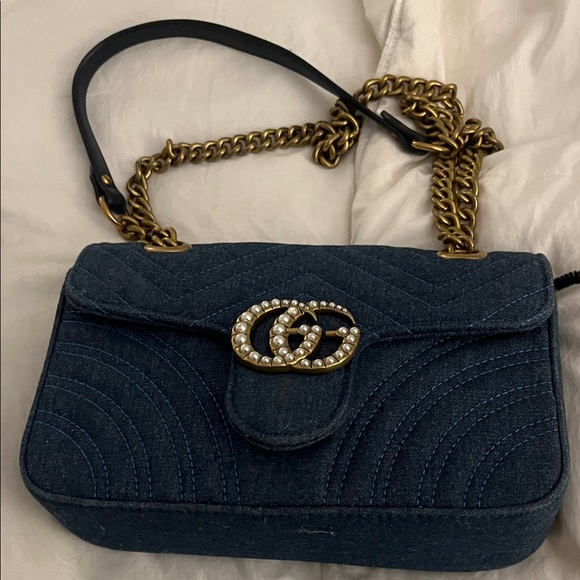 Elegant Blue Denim Bag with Gold Chain - Picture 2 of 5
